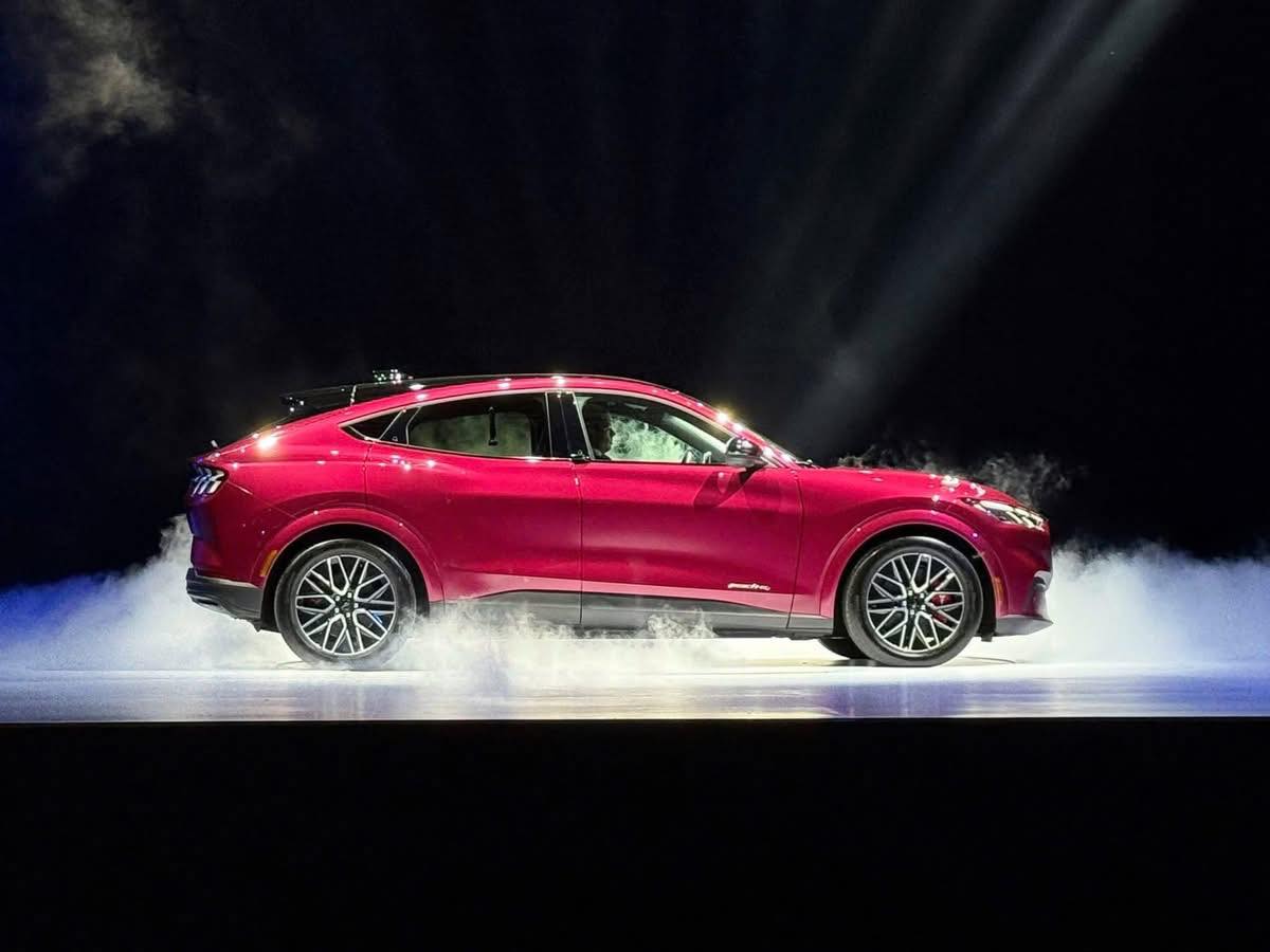 Mua Xe Ô Tô Ford Ở Tại Hải Phòng – Đại Lý Chính Hãng, Uy Tín Hàng Đầu